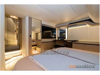 Absolute Navetta 52