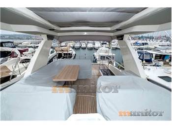 Absolute Navetta 52