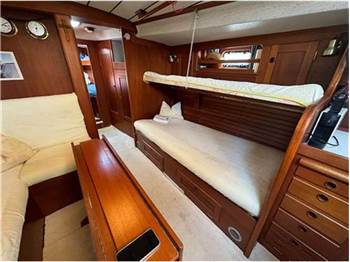 Hallberg rassy 38