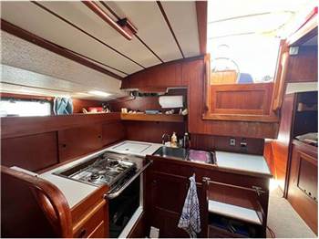 Hallberg rassy 38