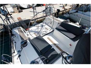 Beneteau First 35