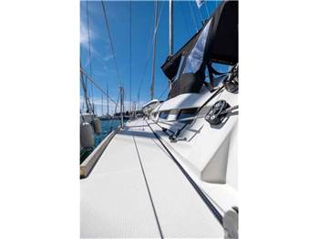 Beneteau First 35