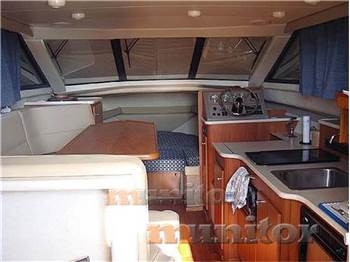 Bayliner 288 fly
