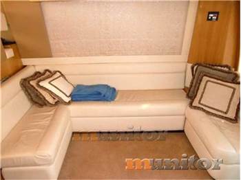 Majesty yachts Majesty 44 fly