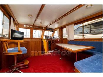 Overseas ind Trawler monk 42