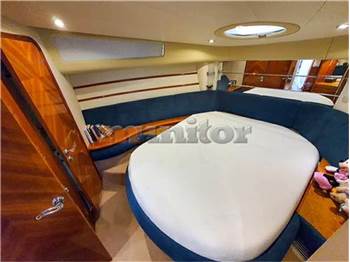 Azimut 46 fly