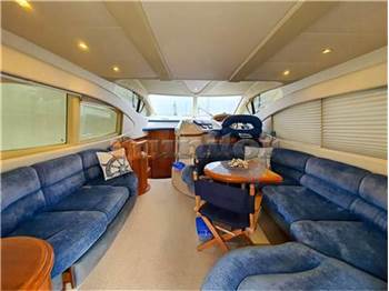 Azimut 46 fly