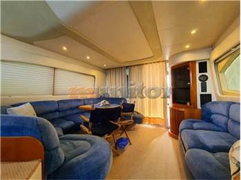 Azimut 46 fly