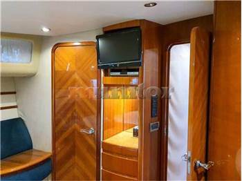 Azimut 46 fly