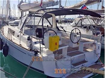 Beneteau Oceanis 38.1
