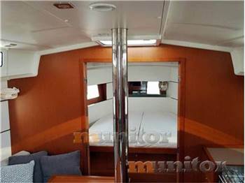 Beneteau Oceanis 38.1