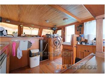 Eurobanker Trawler 42
