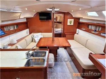 Beneteau Oceanis 37