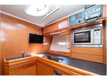 Bavaria 37 ht sport