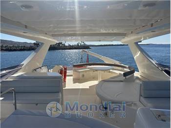 Ferretti 780