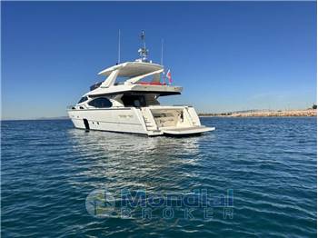 Ferretti 780
