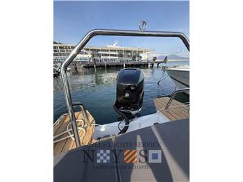 Axopar 28 T-Top