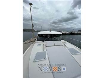 Riviera Marine 465 SUV