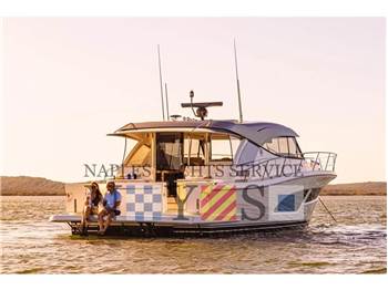 Riviera Marine 465 SUV