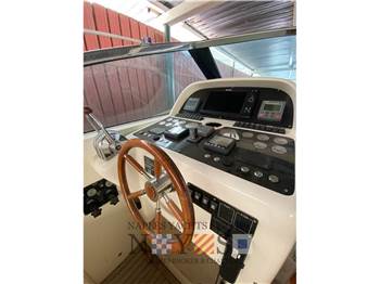 Uniesse 42' Open