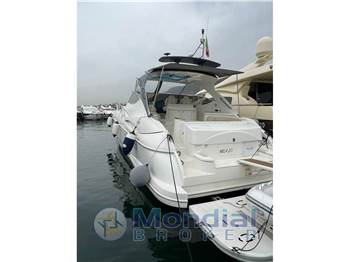 Cruisers Yacht 5470 Express