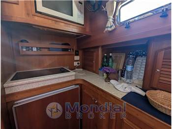 Sabre Yachts 42' Hard Top Express