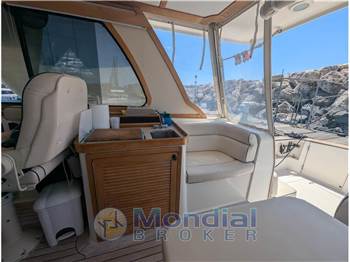 Sabre Yachts 42' Hard Top Express