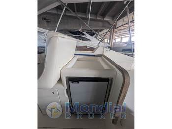 Bertram Yacht 28' Moppie