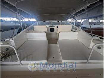 Bertram Yacht 28' Moppie