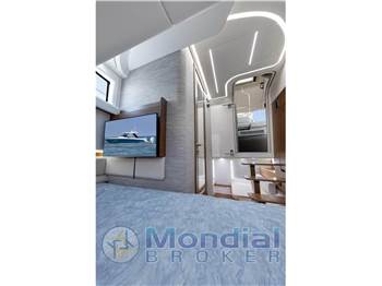 Tiara Yachts 39LS