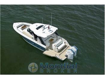 Tiara Yachts 39LS