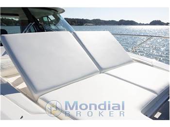 Tiara Yachts 43 LE