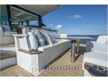 Tiara Yachts EX60