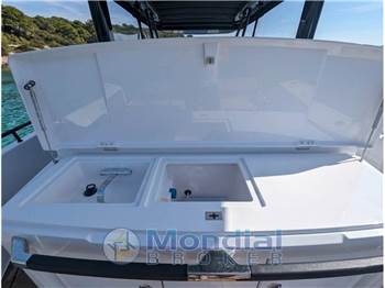 Axopar 37 SUN TOP
