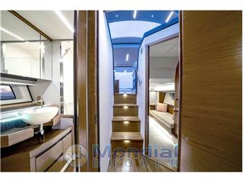 Tiara Yachts 48LE