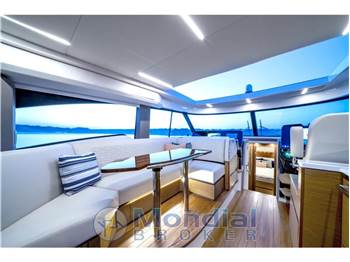 Tiara Yachts 48LE