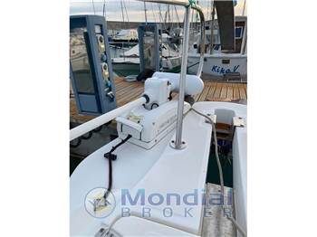 Boston Whaler OUTRAGE 28
