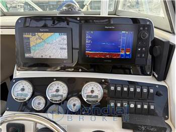 Boston Whaler OUTRAGE 28