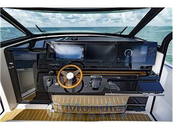 Tiara Yachts 56LS