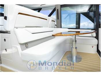 Tiara Yachts 56LS