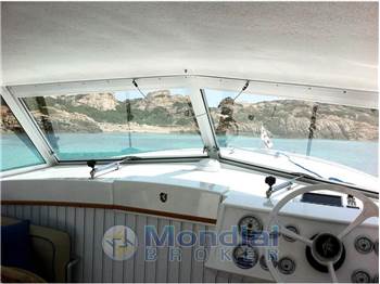 Bertram Yacht 25' HT
