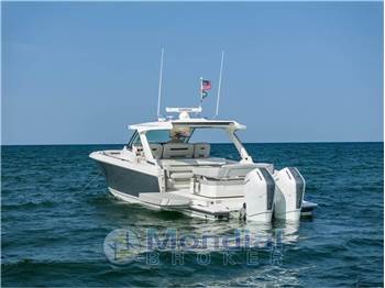 Tiara Yachts 43LS