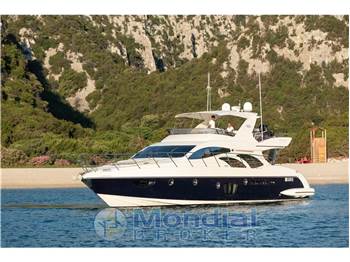 Azimut 62E