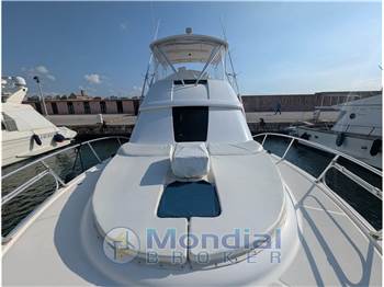 Tiara Yachts 3900 Convertible