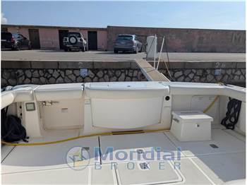 Tiara Yachts 3900 Convertible