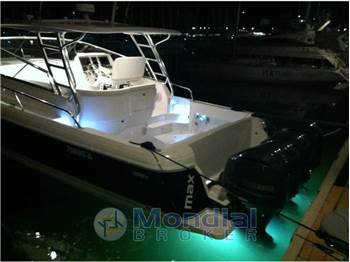 Intrepid 475 Sport Yacht