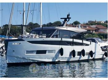 Azimut Seadeck 6