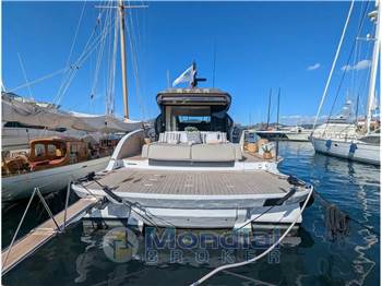 Azimut Seadeck 6