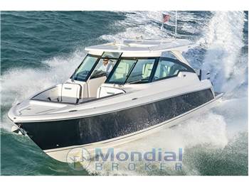 Tiara Yachts 34LX