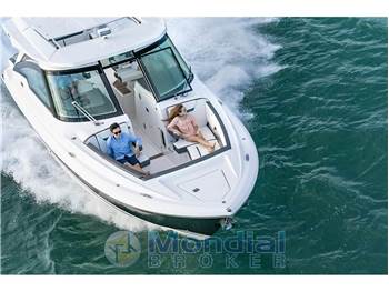 Tiara Yachts 34LX